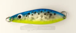 Kapun taimen uistin 83mm 20g väri 1