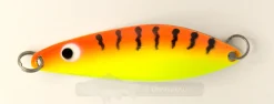 Kapun taimen uistin 83mm 20g väri 3