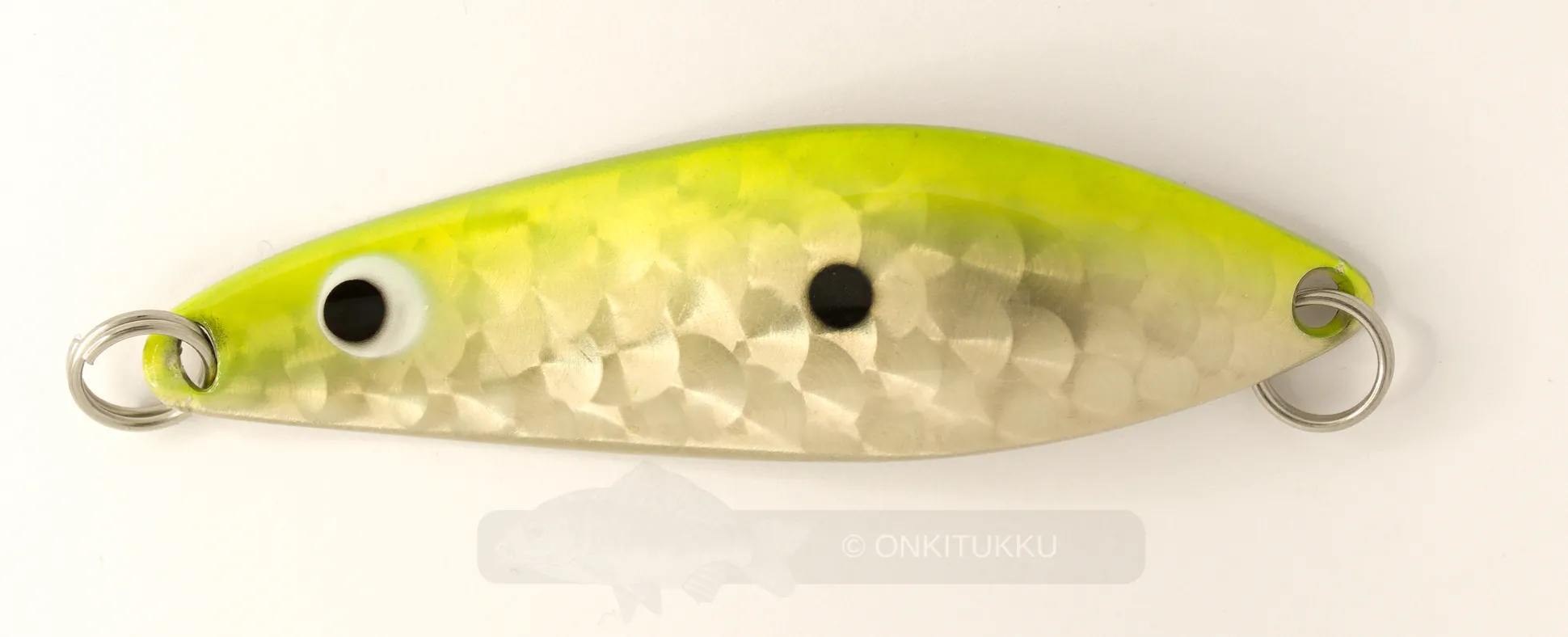 Kapun taimen uistin 83mm 20g väri 10